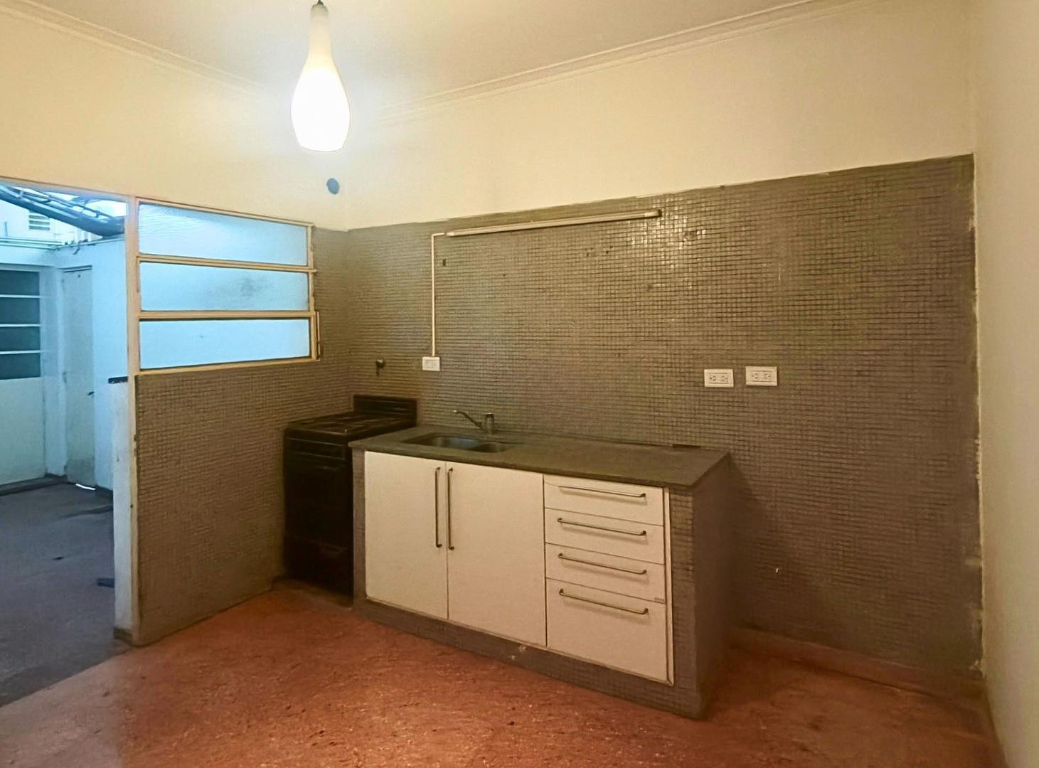 Foto de Alquiler Casa 5 ambientes con cochera, calle 48 y 15, LP, imagen 4