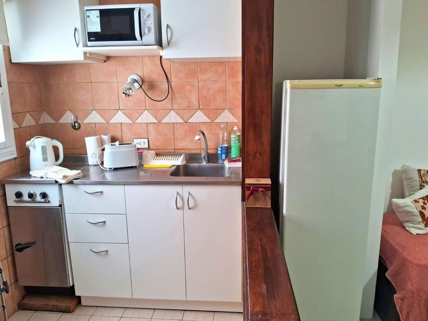 Foto de VENTA DEPARTAMENTO AMOBLADO-NECOCHEA A METROS DE LA PLAYA, imagen 4