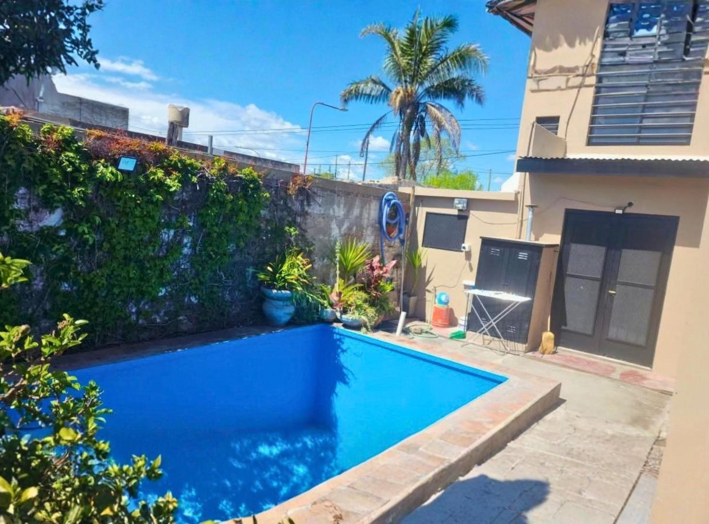 Foto de VENTA PH FRENTE LOS HORNOS AMOBLADO, imagen 1