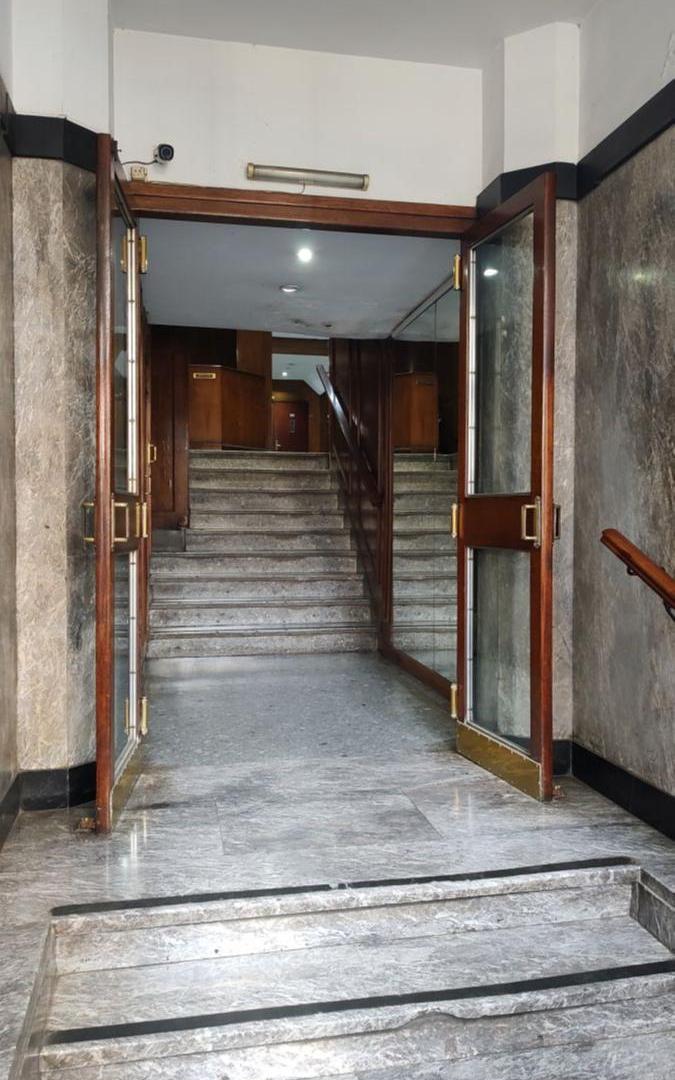 Foto de Oportunidad: Venta/Permuta - Piso c/ Terraza en Ubic Esratégica - Ideal, imagen 2