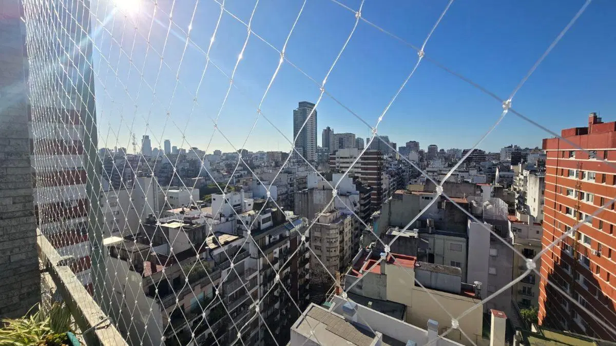DIVINO 2 AMB PISO 15 CON BALCÓN, VISTA ABIERTA Y SOL TODO EL DÍA EN EL CORAZÓN DE RECOLETA! 8