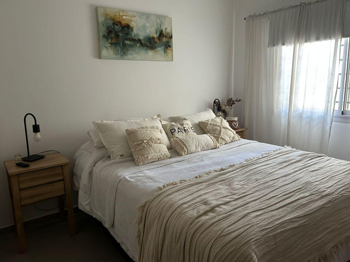 Departamento 3 ambientes en Planta Baja (con dos cocheras semicubiertas + baulera) IMPECABLE ESTADO