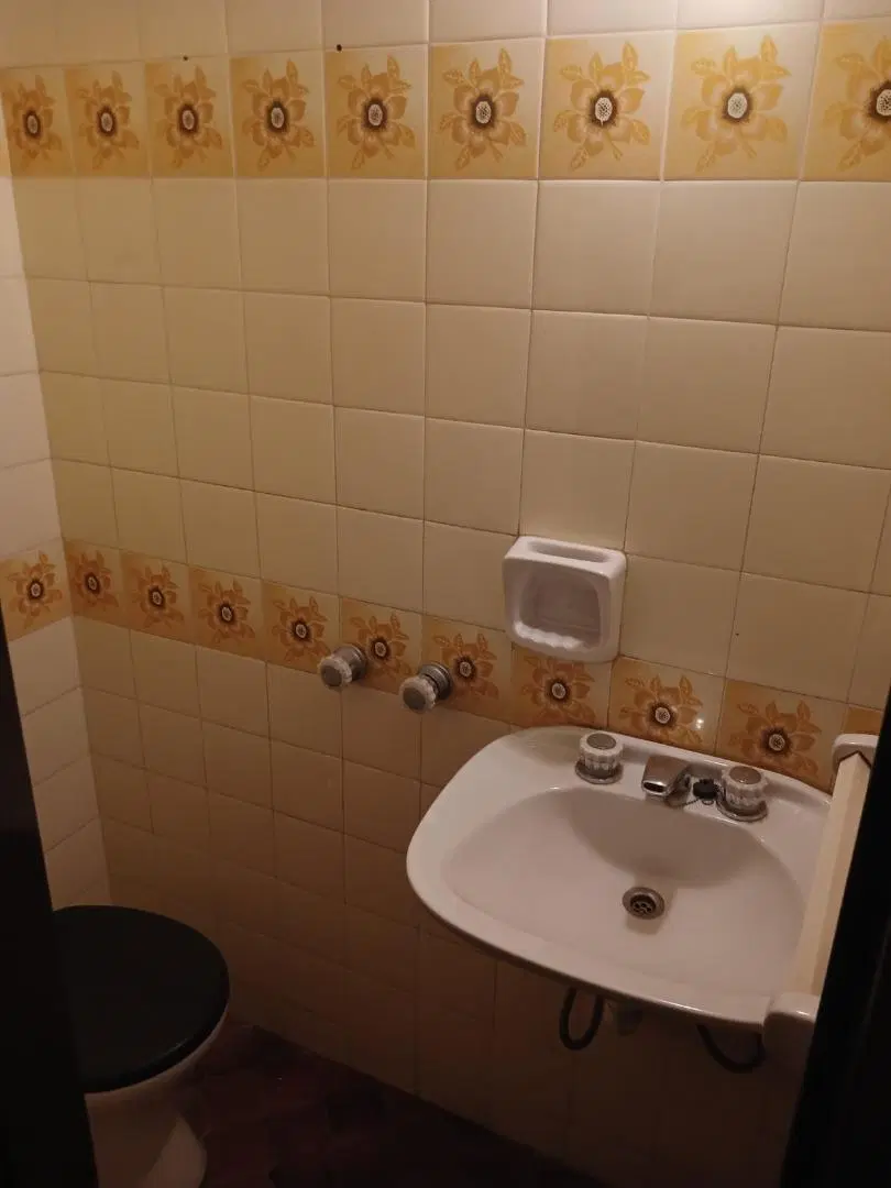 VENDO hermoso departamento de 3 dorm. en Cañada y Colon 5