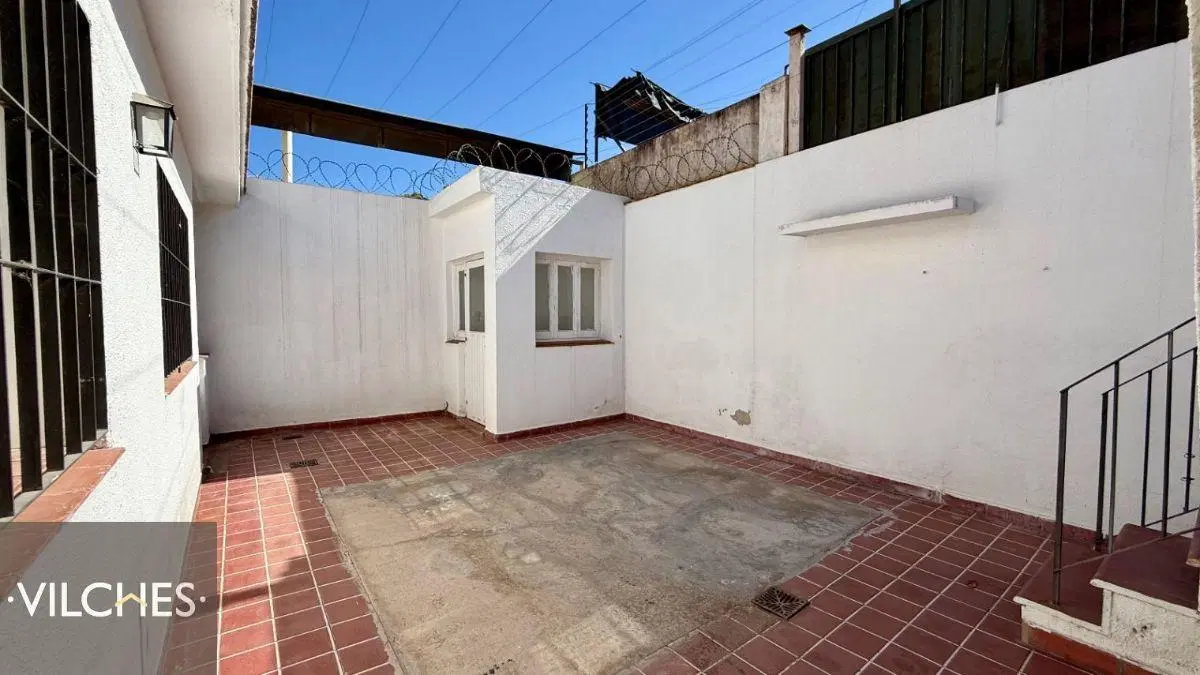 Casa en alquiler c/ cochera en Godoy Cruz 4