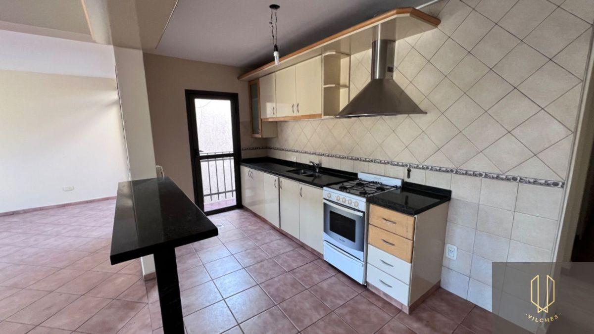 Foto de Departamento en alquiler de 3 dormitorios c/ cochera en Villa Nueva, imagen 5