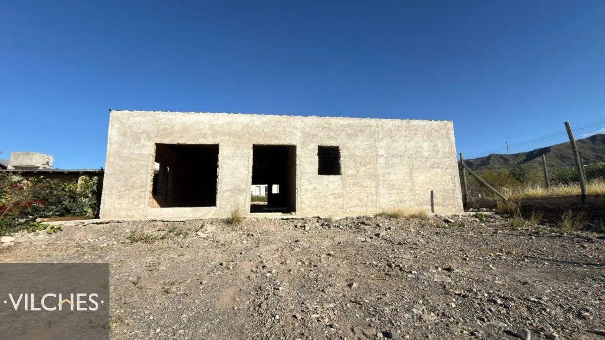 Casa a terminar en venta en El Challao 5