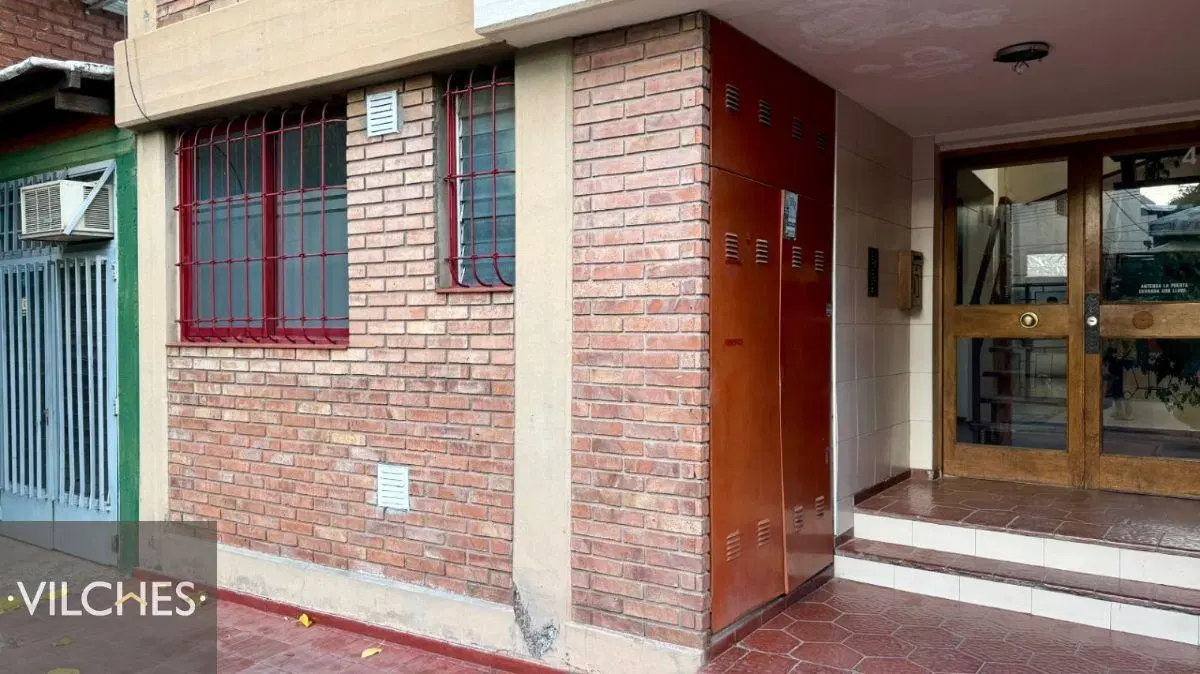 Oficina en alquiler ubicado en Godoy Cruz 4