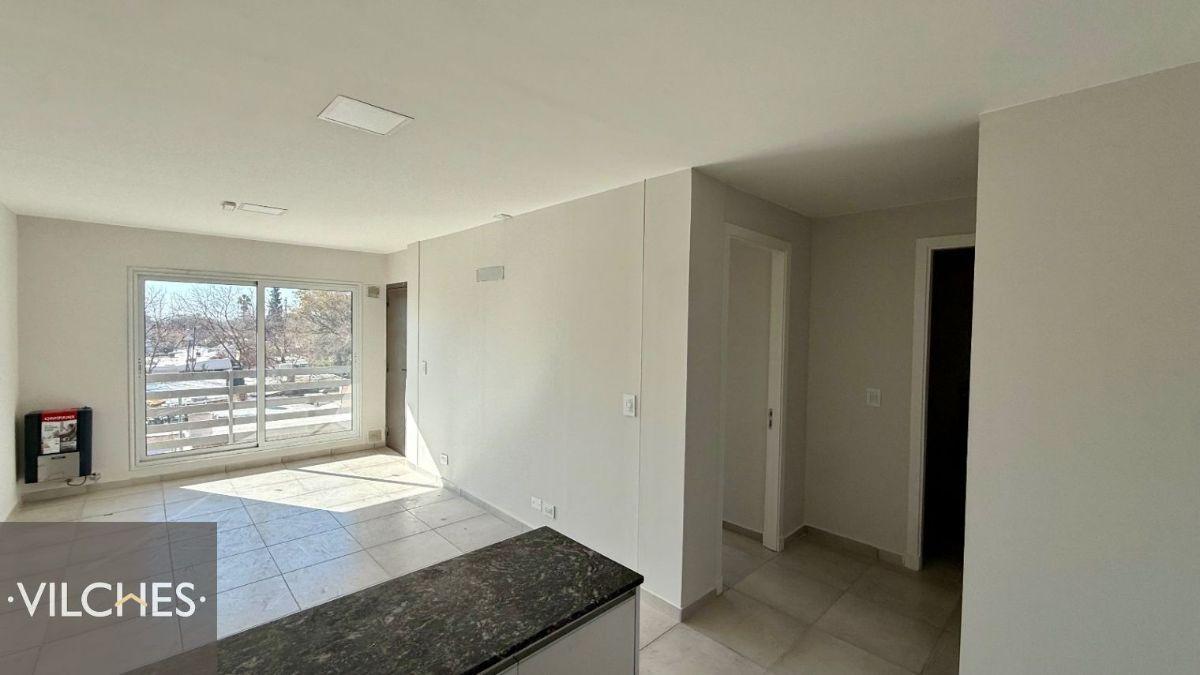 Foto de Departamento en venta c/ cochera en Godoy Cruz, imagen 4