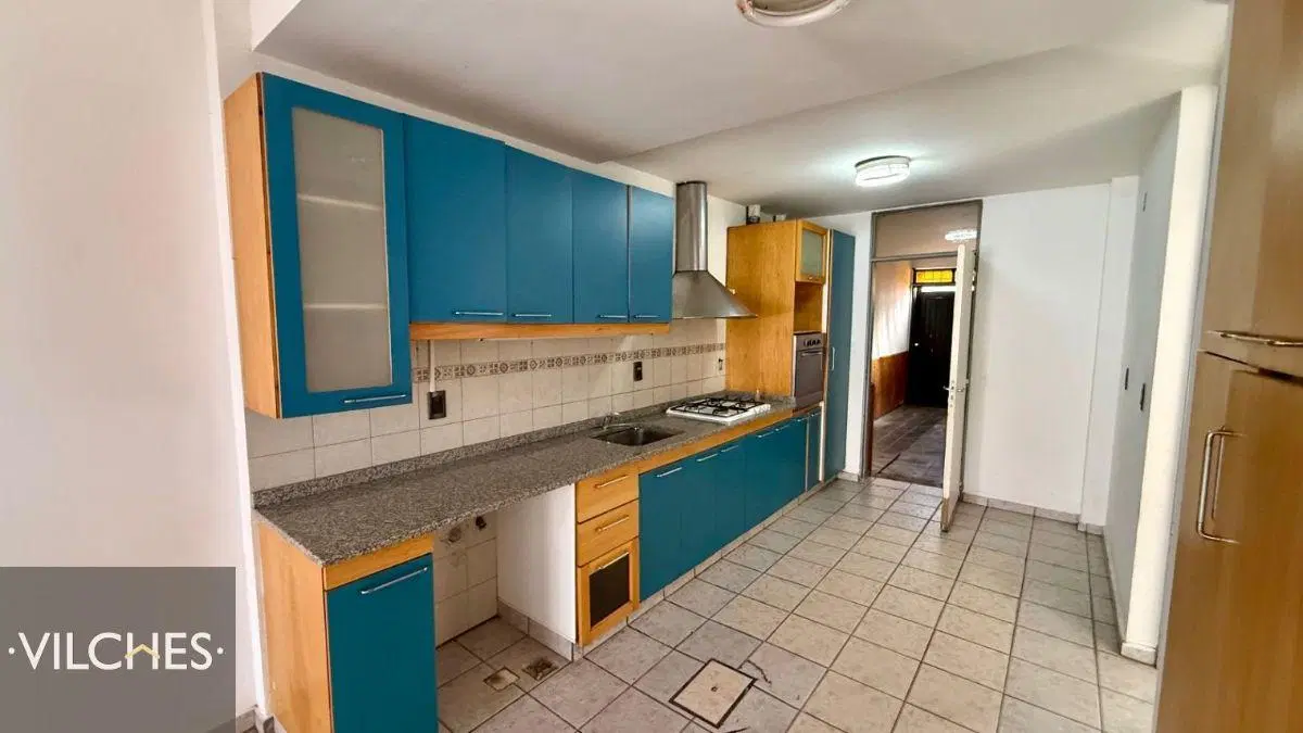 Casa en venta c/ cochera en Las Cañas 8