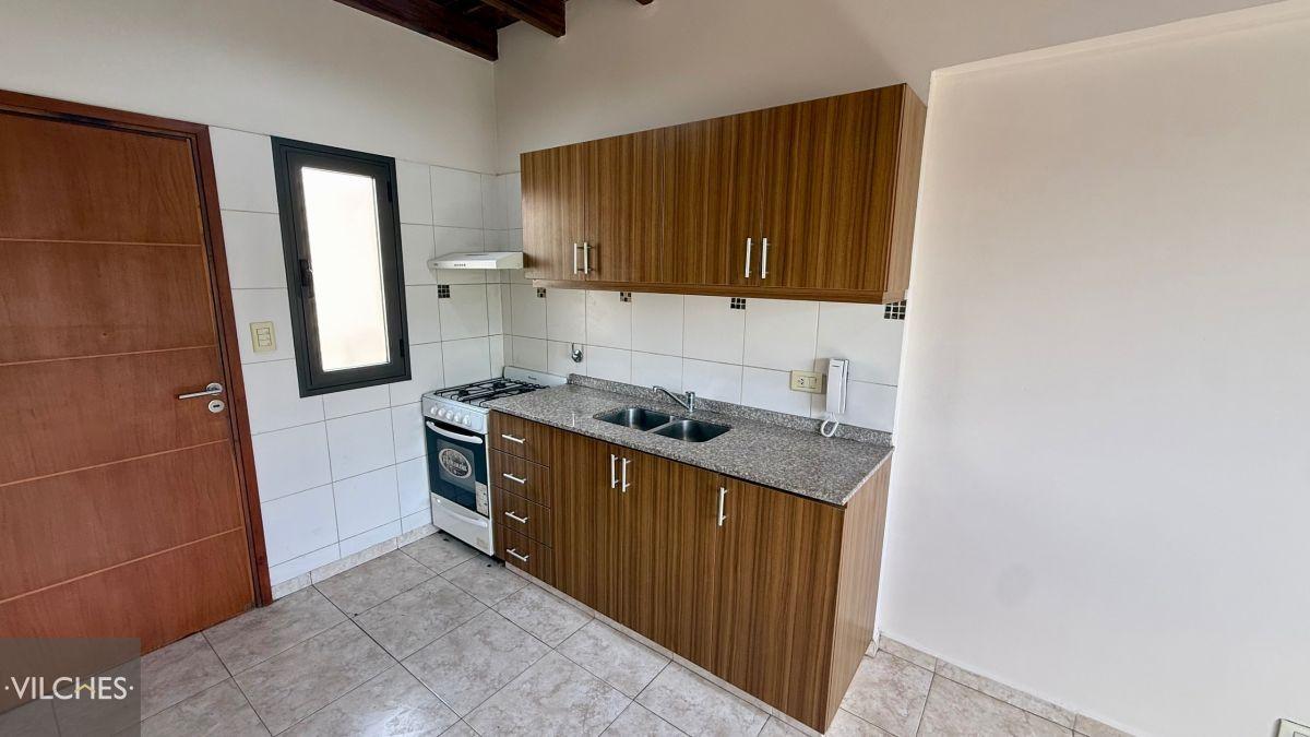 Foto de Departamento en alquiler c/ cochera en Villa Nueva, imagen 2