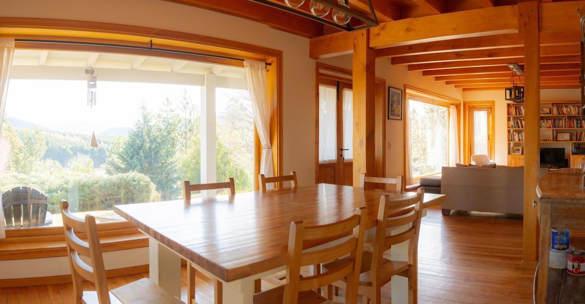 Cálida Casa con Excelente Ubicación 2