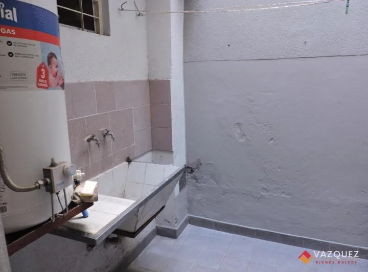 Duplex Dos Ambientes en Alquiler Sin Expensas 3