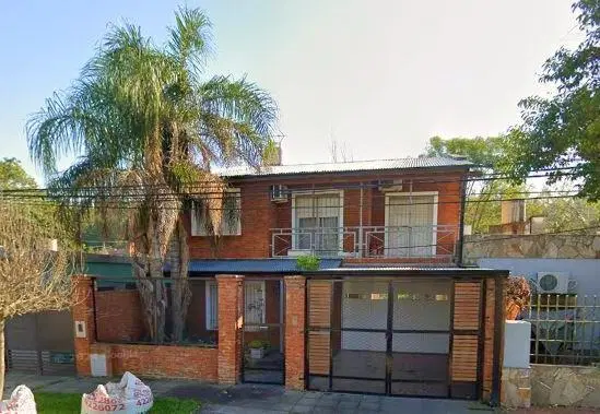 Casa en  Granadero Baigorria 3