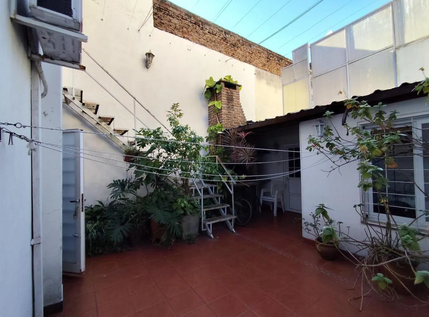 Casa en Venta 3 dormitorios con cochera Impecable - Corrientes al 2100 - Rosario 5