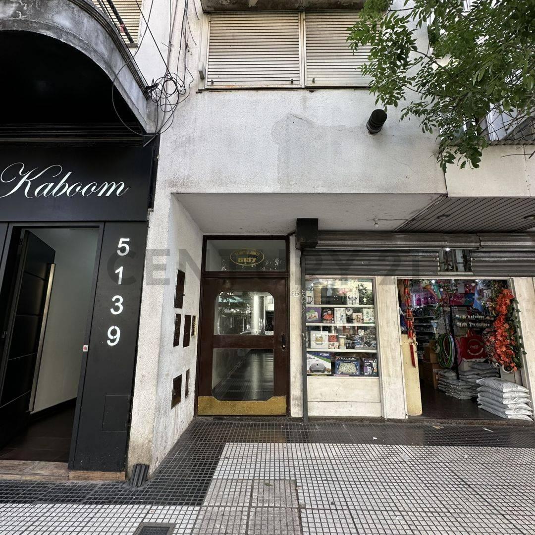 Venta de Departamento 2 Ambientes en Monte Castro 5