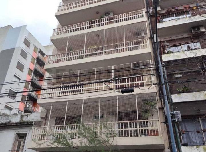 Alquiler departamento de 3 ambientes en Parque Chacabuco 1