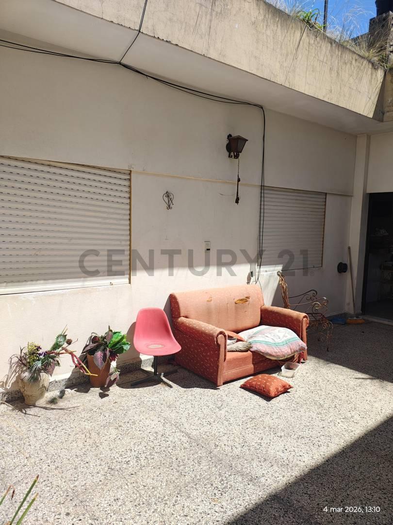 Foto de VENTA PH 3 AMBIENTES PATIO Y TERRAZA en Villa Lugano, imagen 4