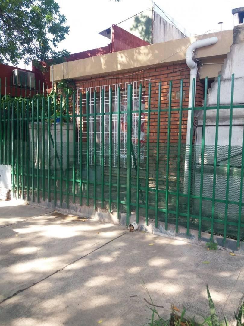 Foto de Venta Casa 4 ambientes en Villa Lugano, imagen 1