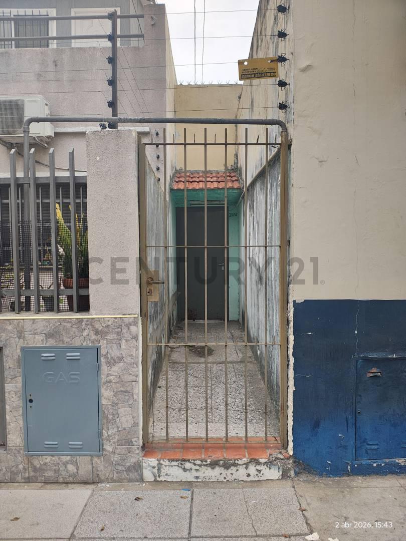 Foto de Venta Ph al fondo a reciclar en Villa Celina, imagen 1