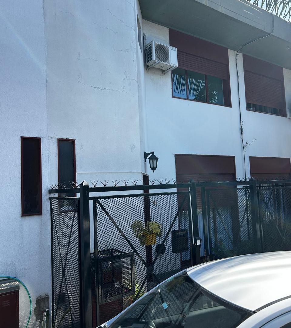 Foto de Duplex en venta 4 ambientes Barrio Cartero Hurlingham, imagen 5
