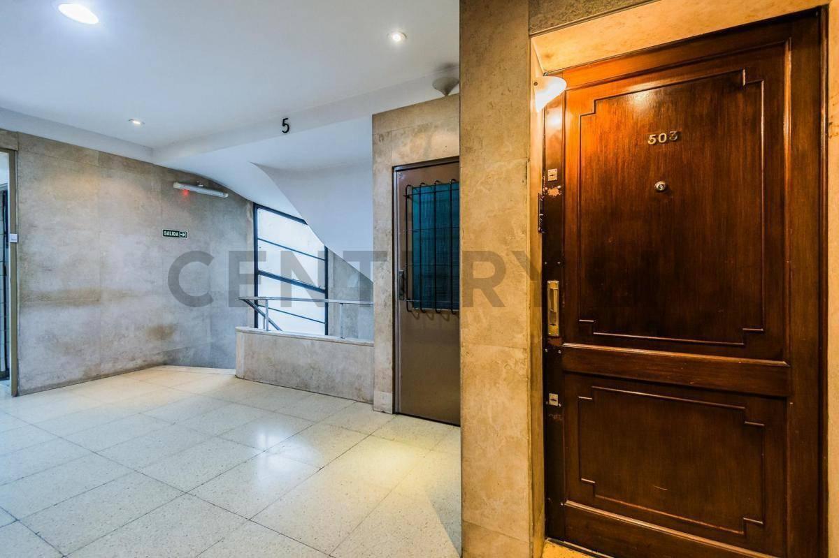 Foto de OFICINA DE 4 AMBIENTES EN VENTA PARA USO PROFESIONAL UNIFICADA EN, imagen 2