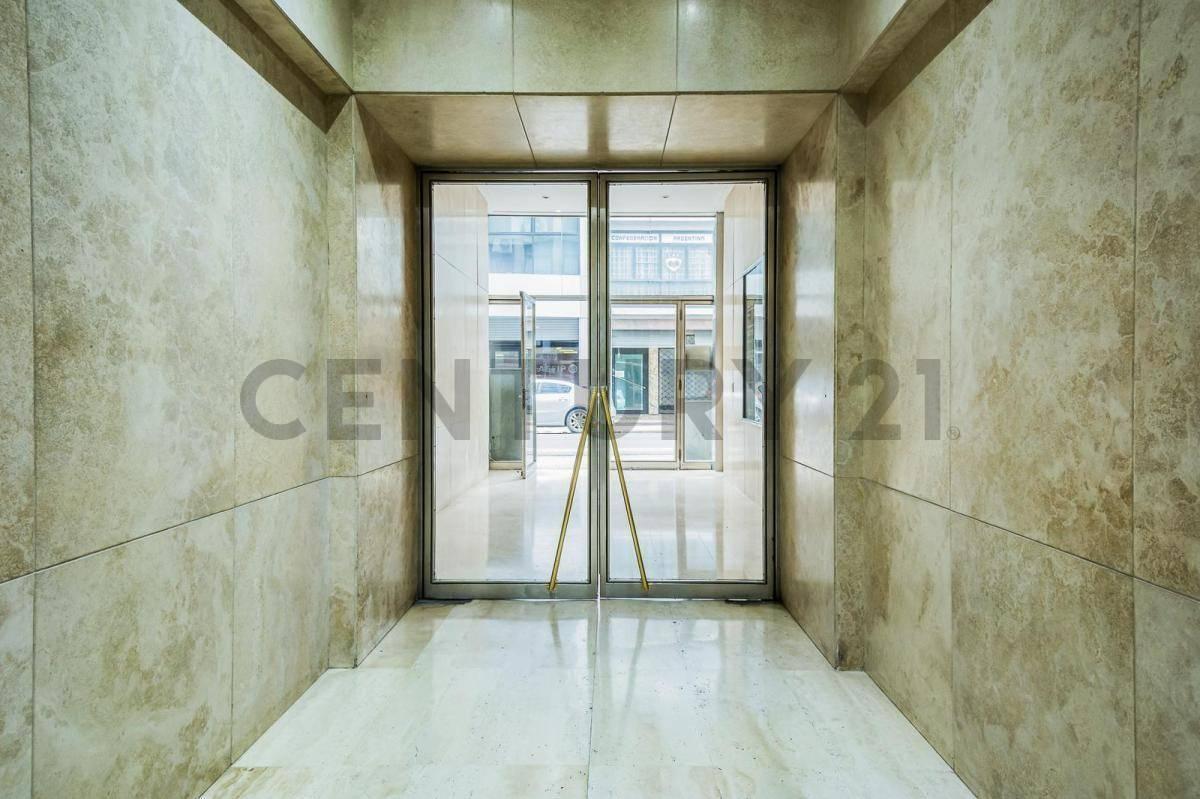 Foto de OFICINA DE 4 AMBIENTES EN VENTA PARA USO PROFESIONAL UNIFICADA EN, imagen 1