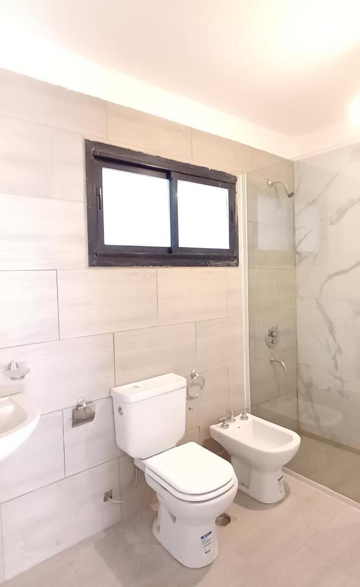 Chalet Hermoso Amplio con Piscina y Gas Natutal. Vista a Las Sierras! 2