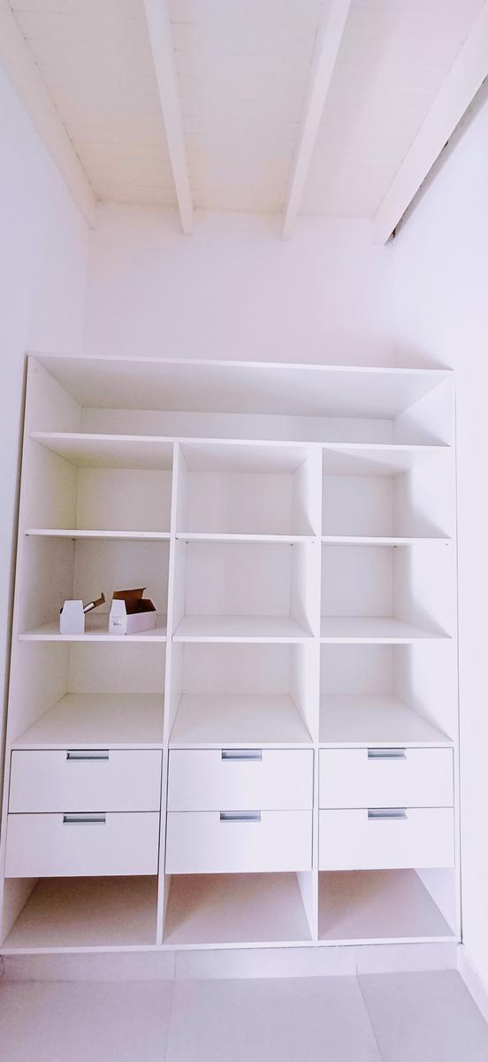 Divina Casa a Estrenar de Diseños Exclusivos, Gas Natural y Excelente Ubicación Céntrica! 2