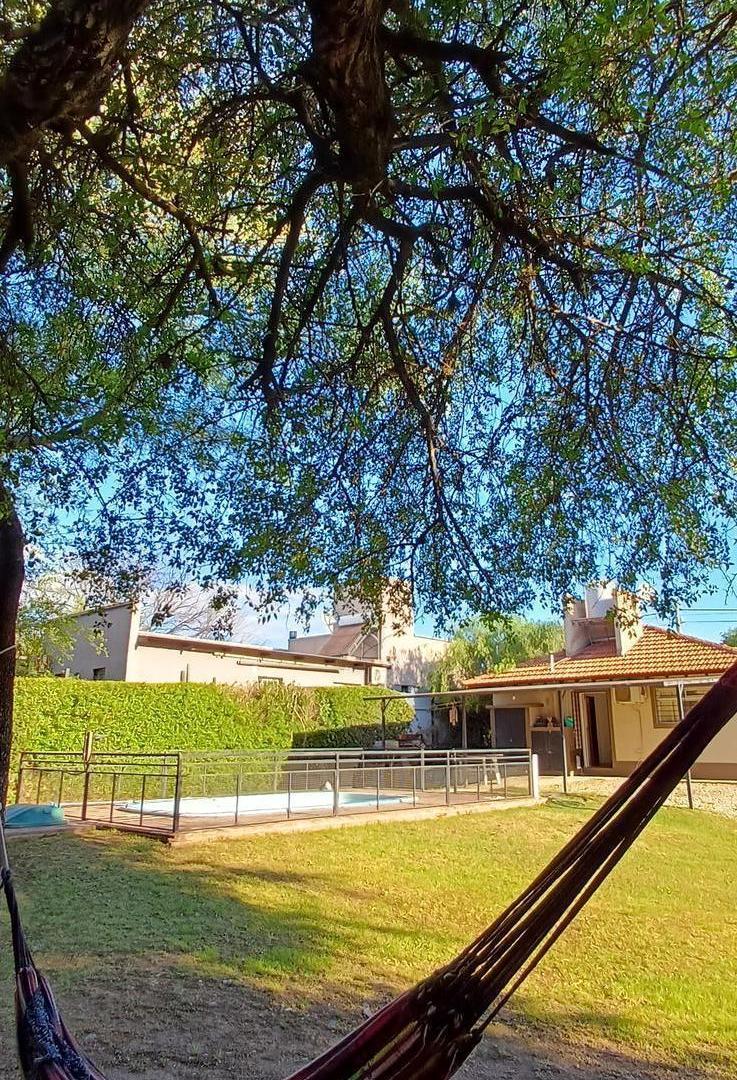 Casa centrica con piscina!