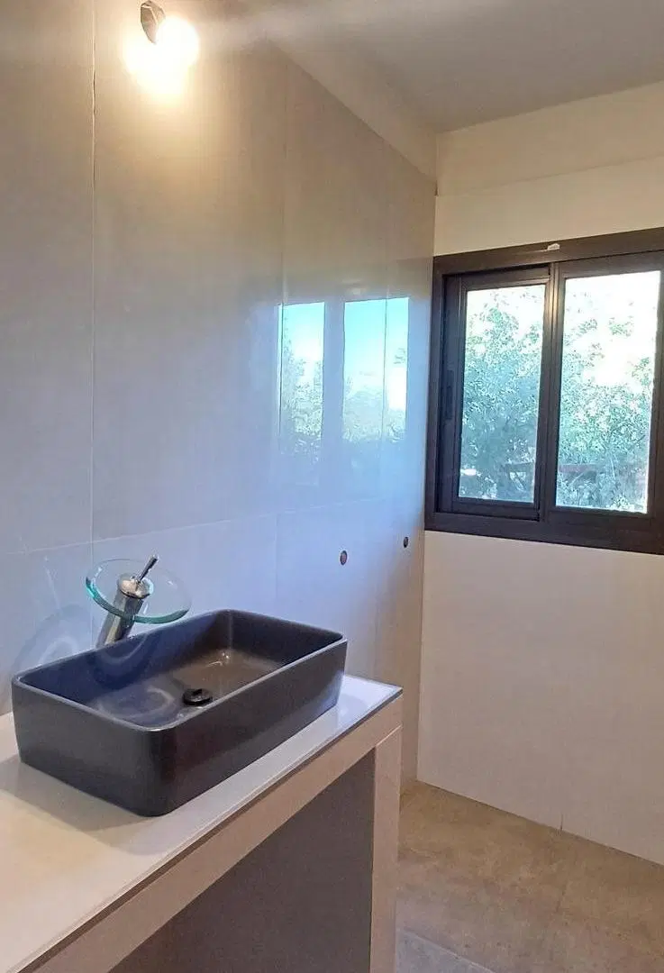 Divina Casa de 3 dormitorios a estrenar con gas natural!! Venta y alquiler 5
