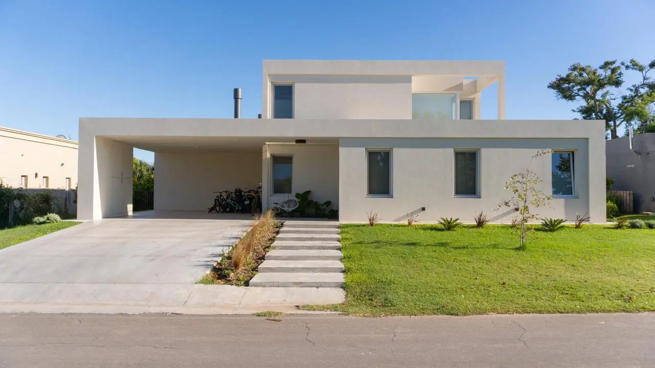 HERMOSA VIVIENDA EN EL BARRIO LA CONCEPCION DE LUJAN 8