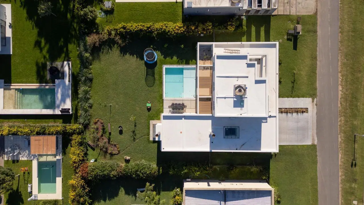 HERMOSA VIVIENDA EN EL BARRIO LA CONCEPCION DE LUJAN 2