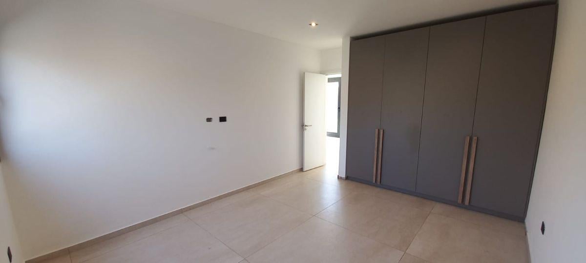Foto de A ESTRENAR !! UNA SOLA PLANTA - LOTE CENTRAL FONDO GOLF, imagen 5