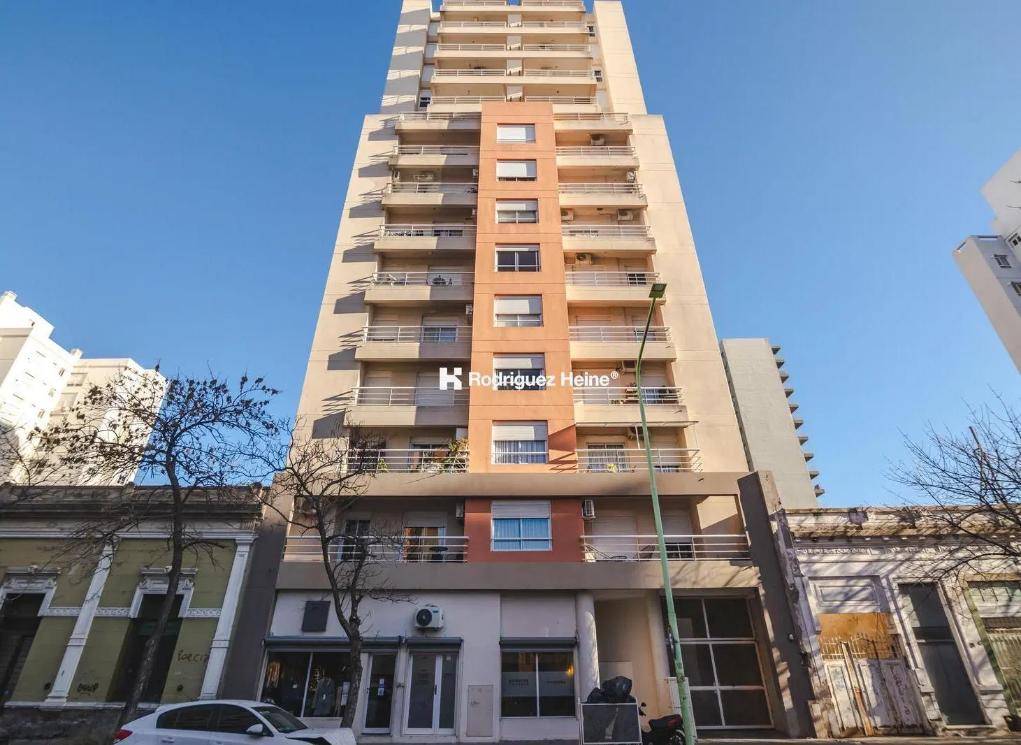 Departamento en VENTA - 1Dormi & cochera 3