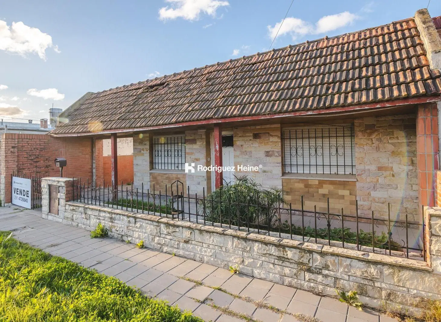 Casa a la VENTA a refaccionar! 4