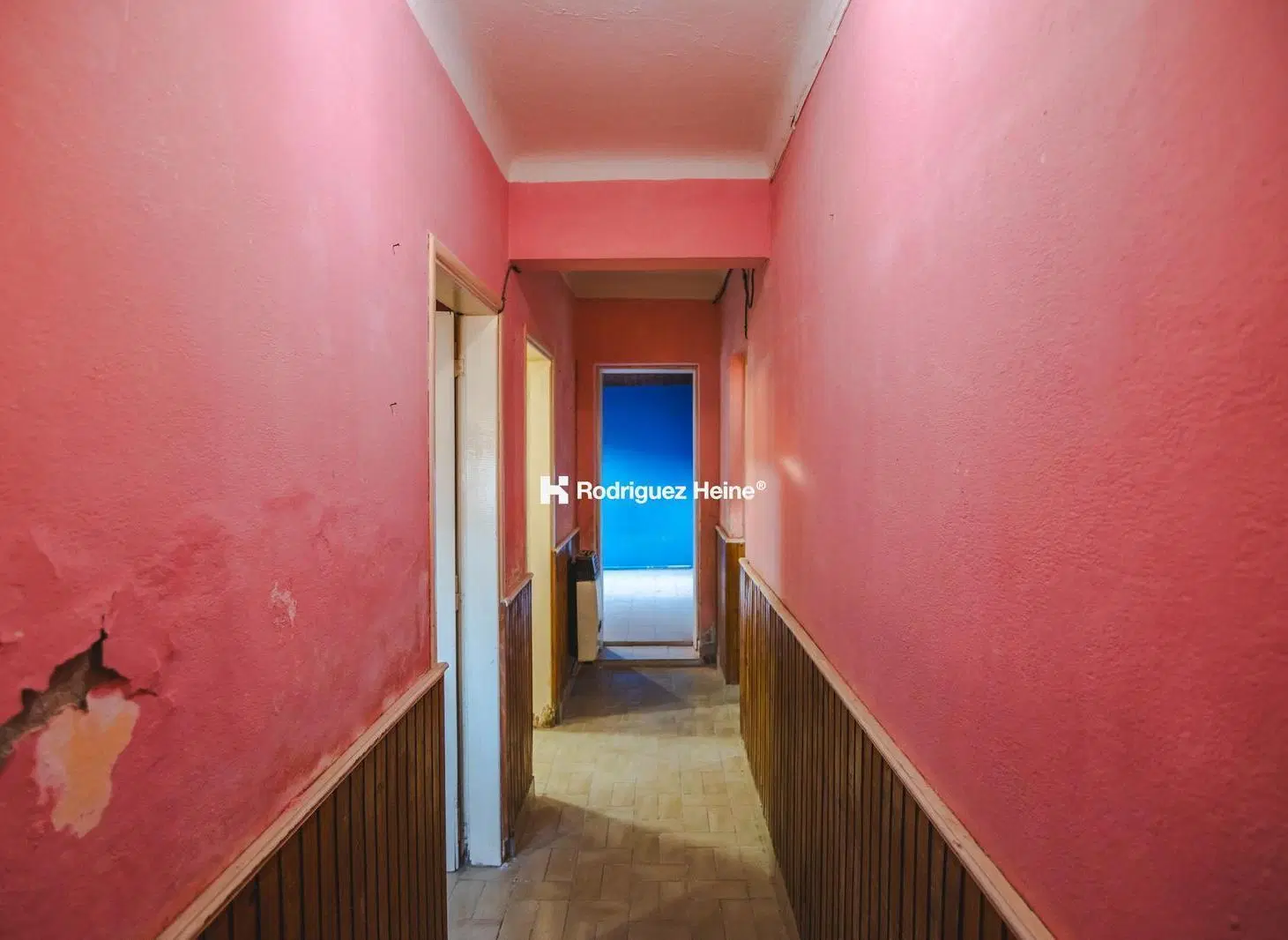 Casa a la VENTA a refaccionar! 3