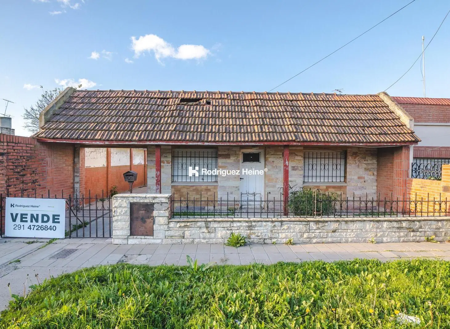 Casa a la VENTA a refaccionar! 2