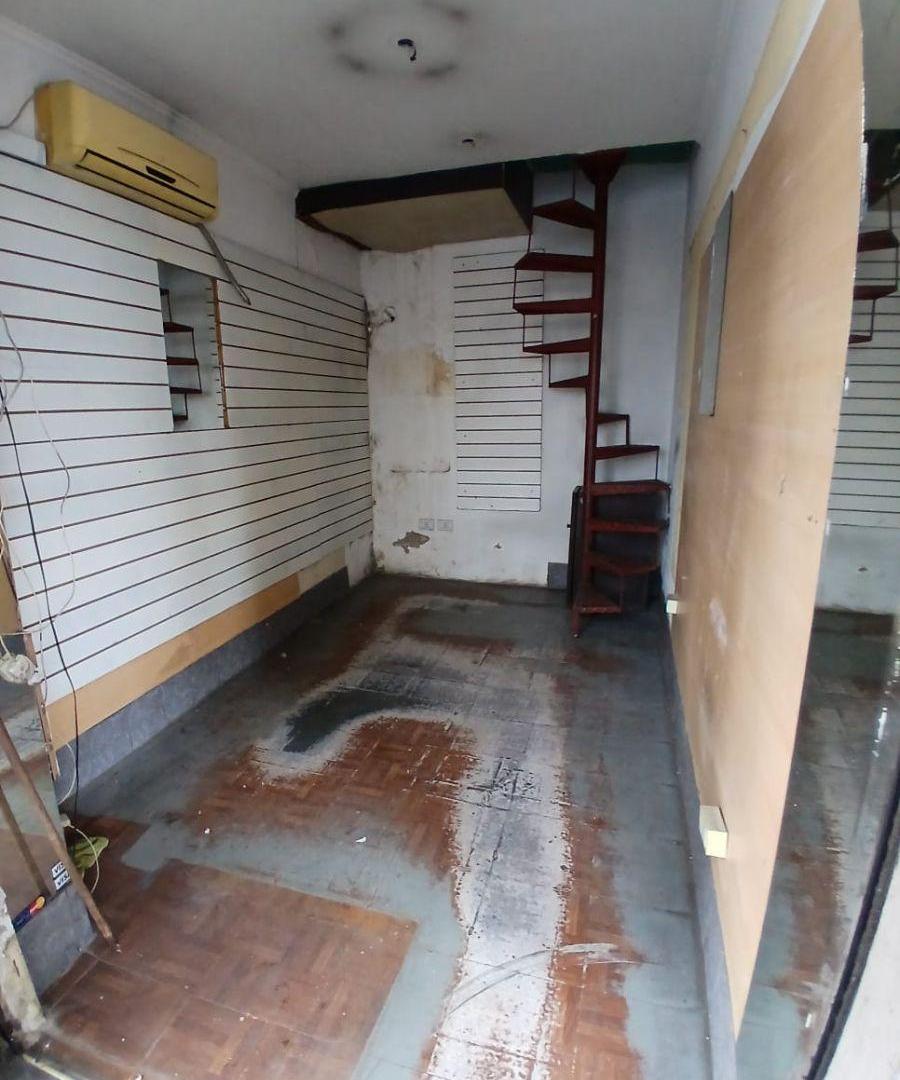Foto de Local con entrepiso en alquiler, imagen 2