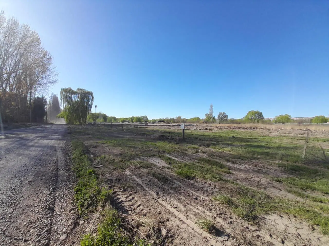 Terreno 2500 m2 buena ubicación sobre Lago Nahuel Huapi General Roca 2