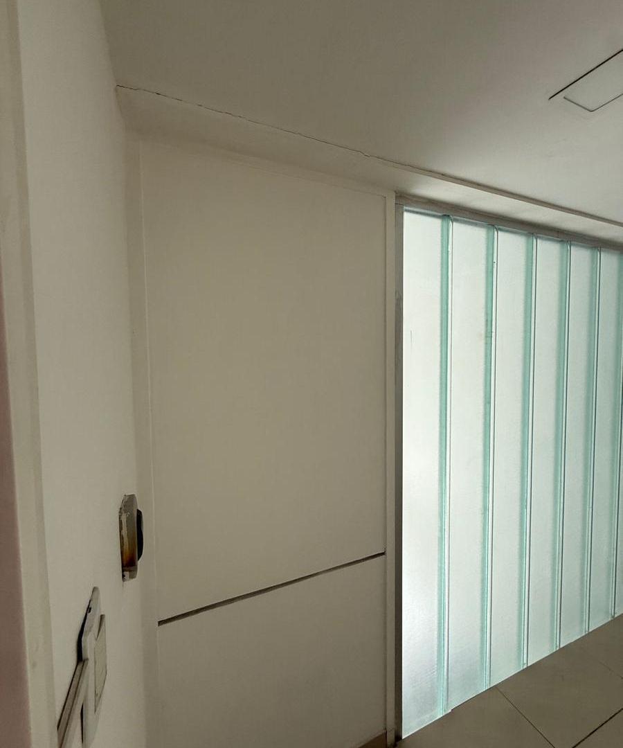 Foto de Local 75 m2 pleno centro - General Roca, imagen 4