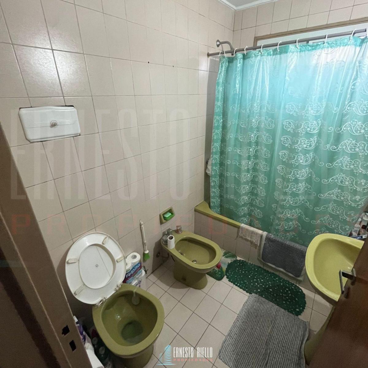 Venta Semipiso de 2 Ambientes con Balcon en Quilmes Centro. 5