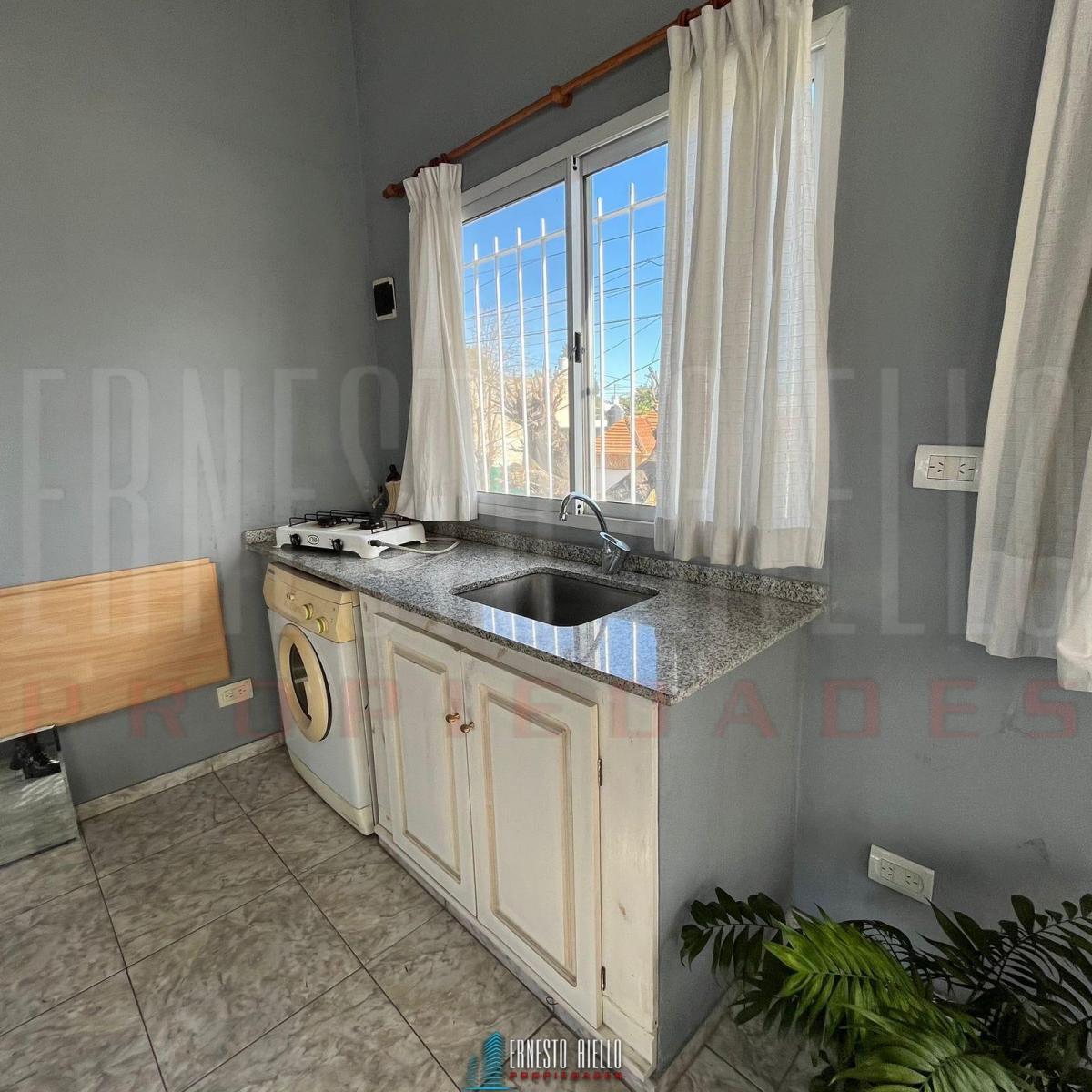 Venta PH 2 Ambientes con Garage, Terraza y Quincho, Quilmes Oeste. 4