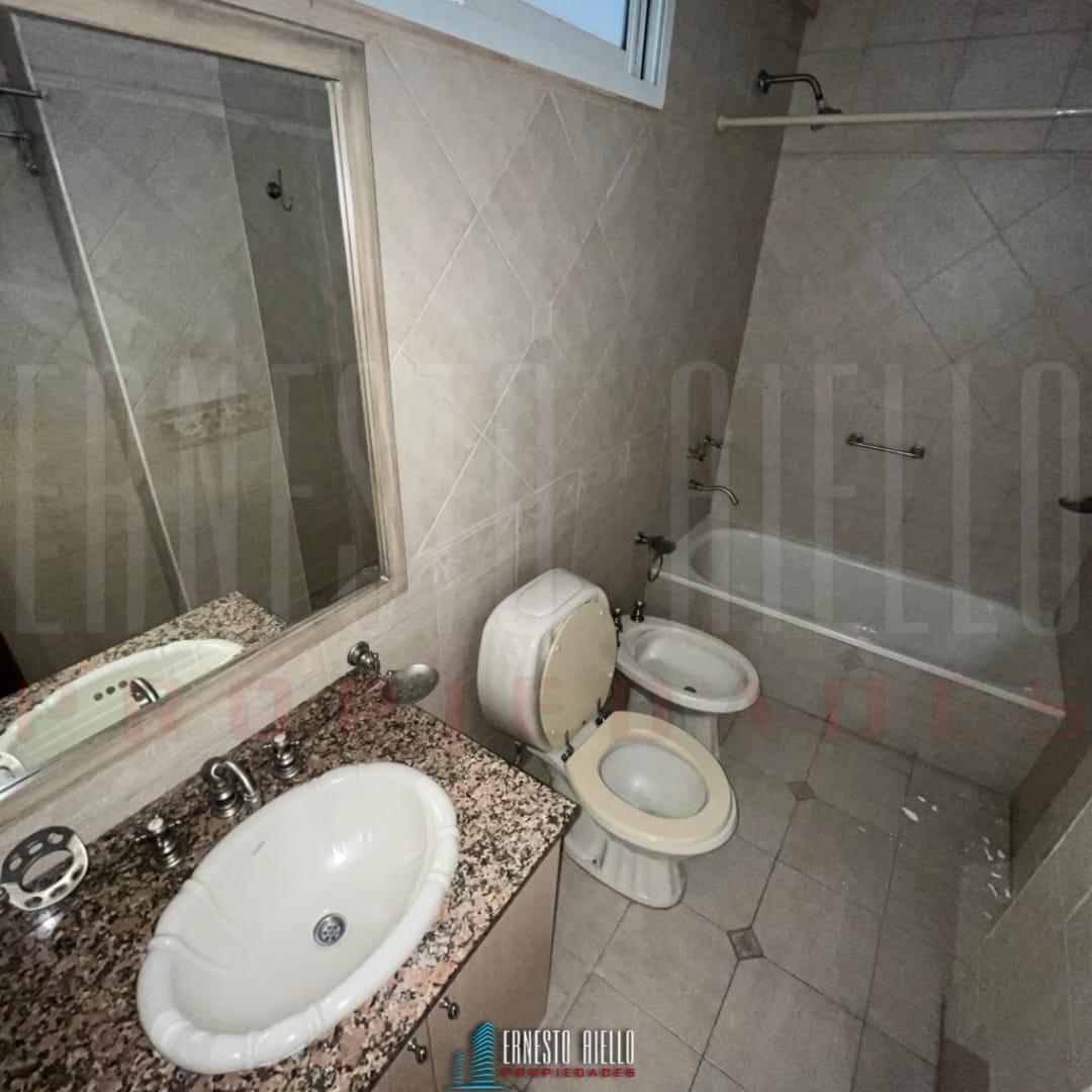 Venta Dpto 3 Ambientes con Dependencia de Servicio. Quilmes Centro 3