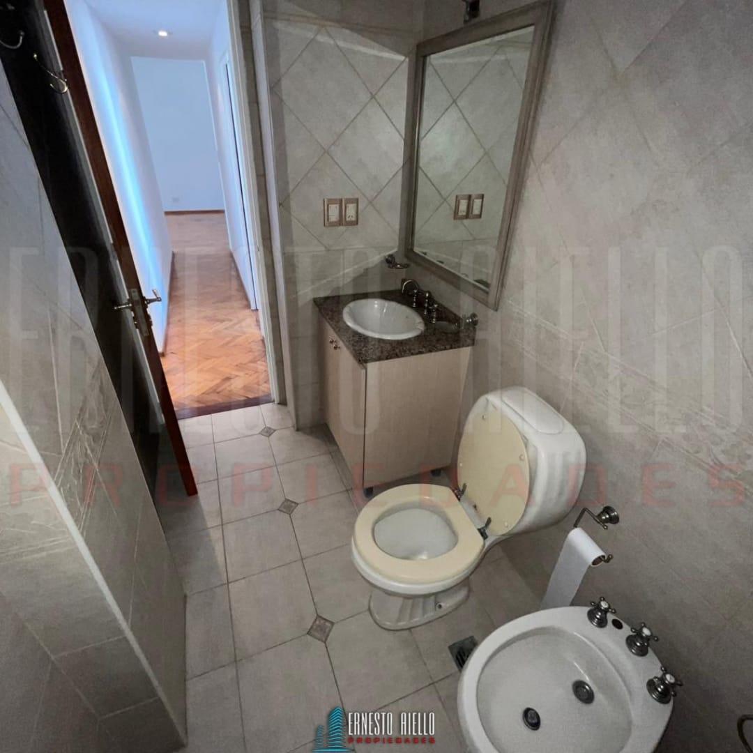 Venta Dpto 3 Ambientes con Dependencia de Servicio. Quilmes Centro 2