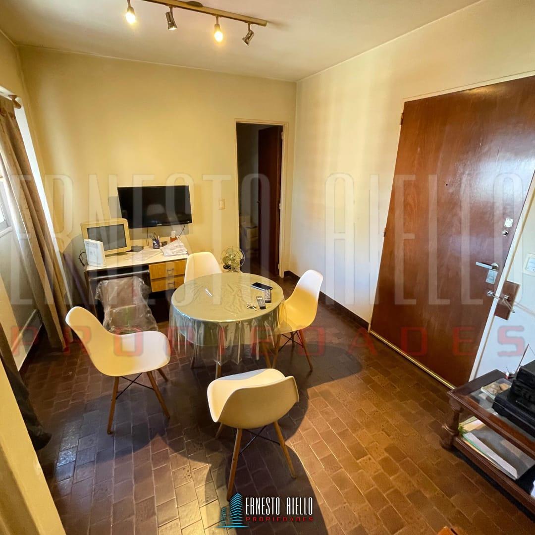 Venta Depto 2 Ambientes Pleno Centro de Quilmes. 4