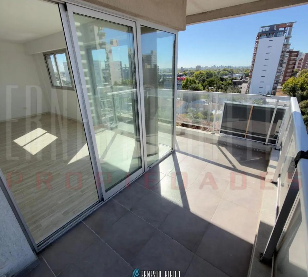 ¡ALQUILER DEPTO TRES AMBIENTES CON BALCON Y COCHERA EN SUBSUELO, QUILMES CENTRO! 4