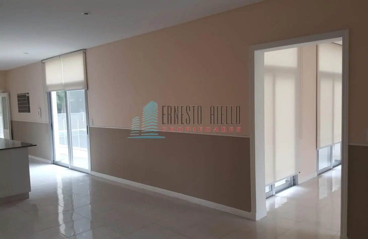 A. ALQUILER Impecable Casa en Abril Club de Campo 3