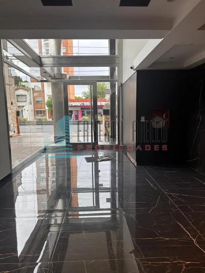 A. VENTA DEPARTAMENTO 3 AMBIENTES  MAX TOWER - BANFIELD 3