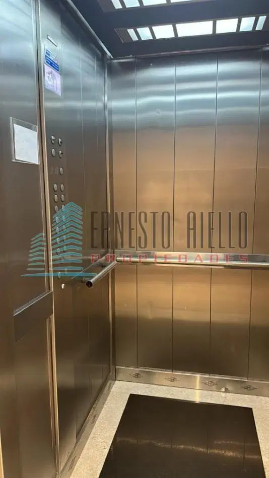 A. VENTA DEPARTAMENTO 3 AMBIENTES  MAX TOWER - BANFIELD 2