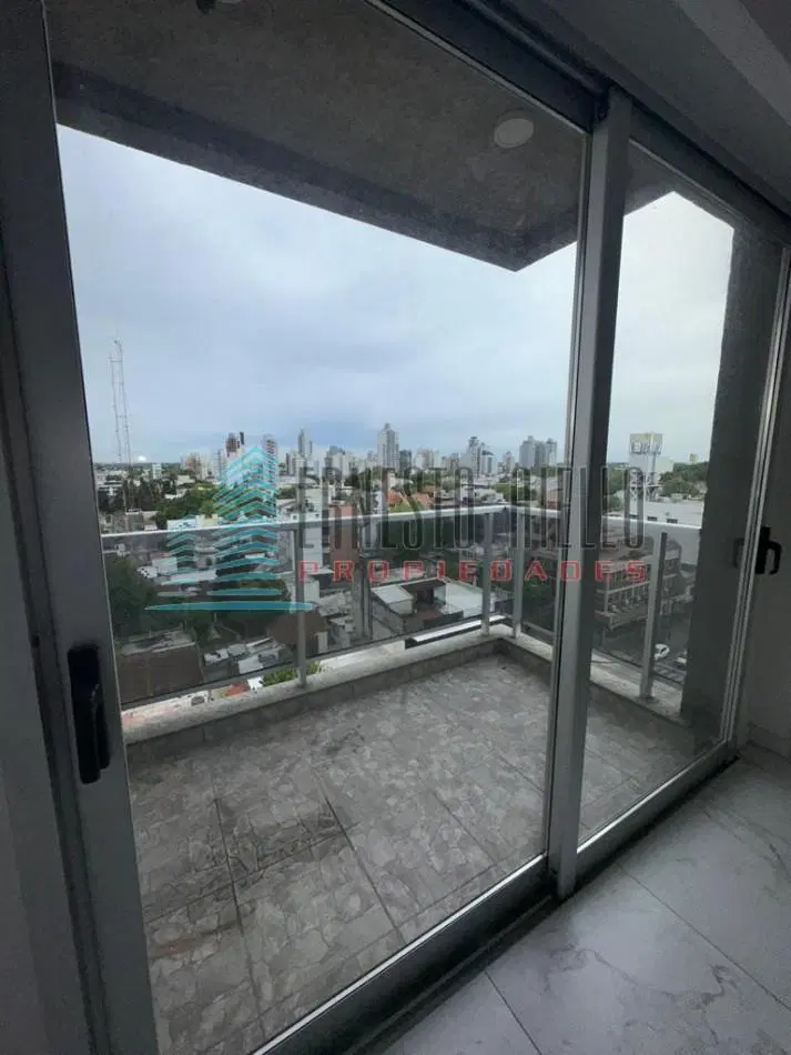 A. VENTA DEPARTAMENTO 3 AMBIENTES  MAX TOWER - BANFIELD 8